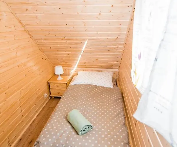 Ustecka Osada - بيت خشبي *